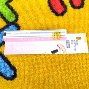 Brand new Neutrogena Glow Perfector Pen